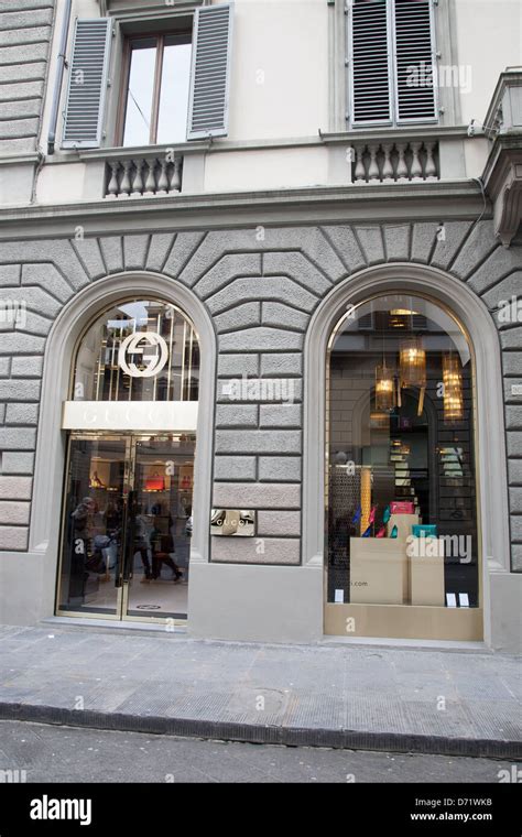 gucci store florence.